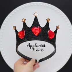 Wonderful Queen Of Hearts Crown Costume Heart